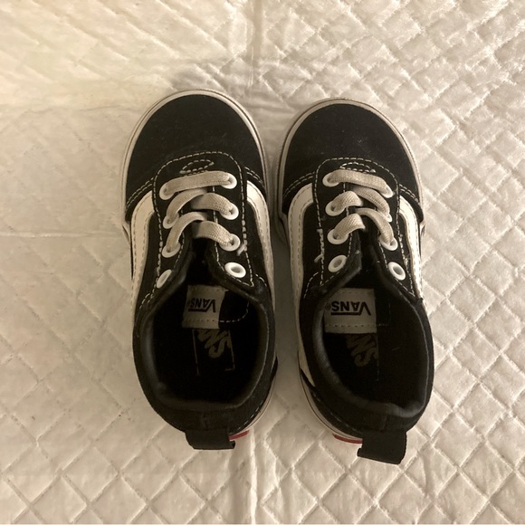 Vans Toddler size 6 Black & White EUC - Picture 8 of 9
